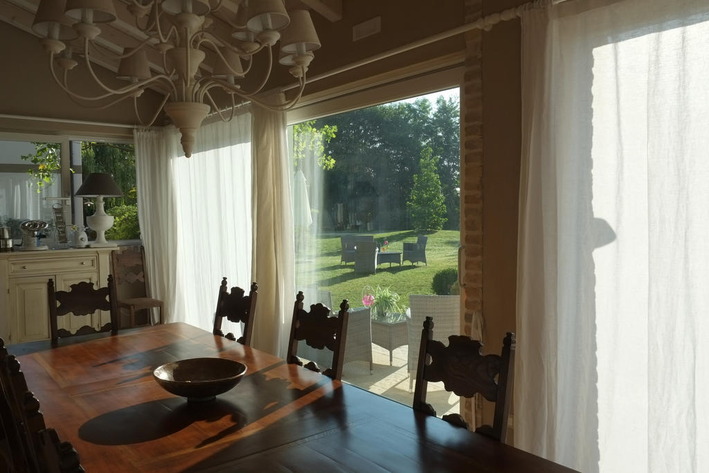 A Casa Di Delia B&B Charming House Сант-Элена-ди-Силея Экстерьер фото