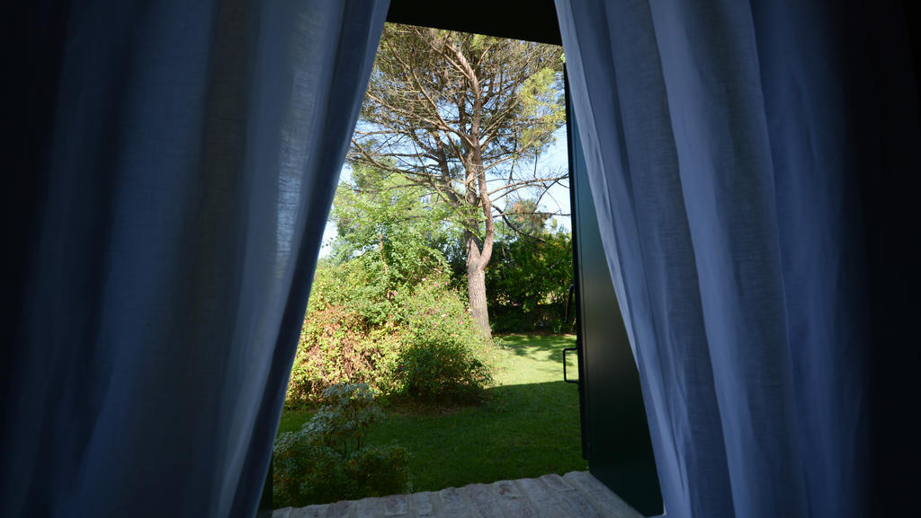 A Casa Di Delia B&B Charming House Сант-Элена-ди-Силея Номер фото