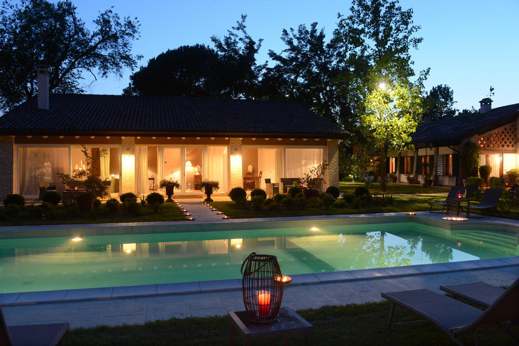 A Casa Di Delia B&B Charming House Сант-Элена-ди-Силея Экстерьер фото