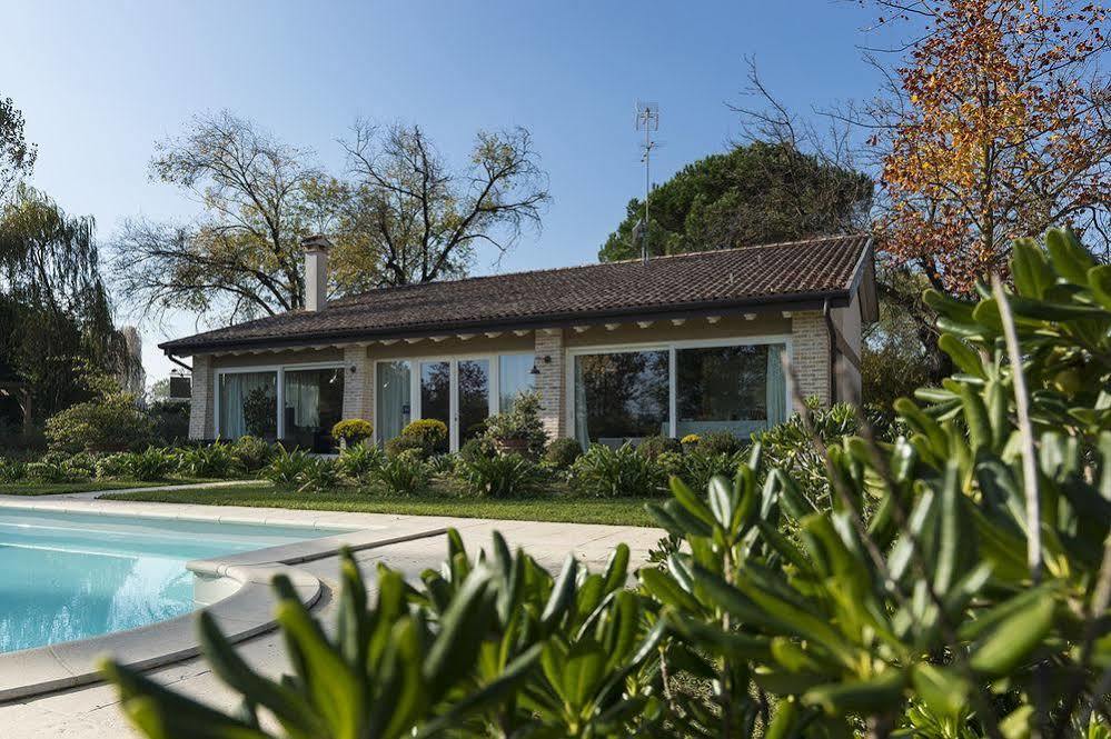 A Casa Di Delia B&B Charming House Сант-Элена-ди-Силея Экстерьер фото